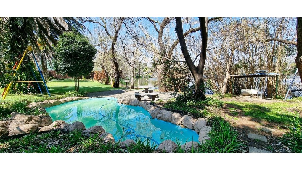 Waterfeature