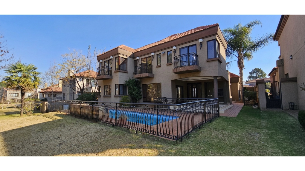 Bargain Buy on Fairway!